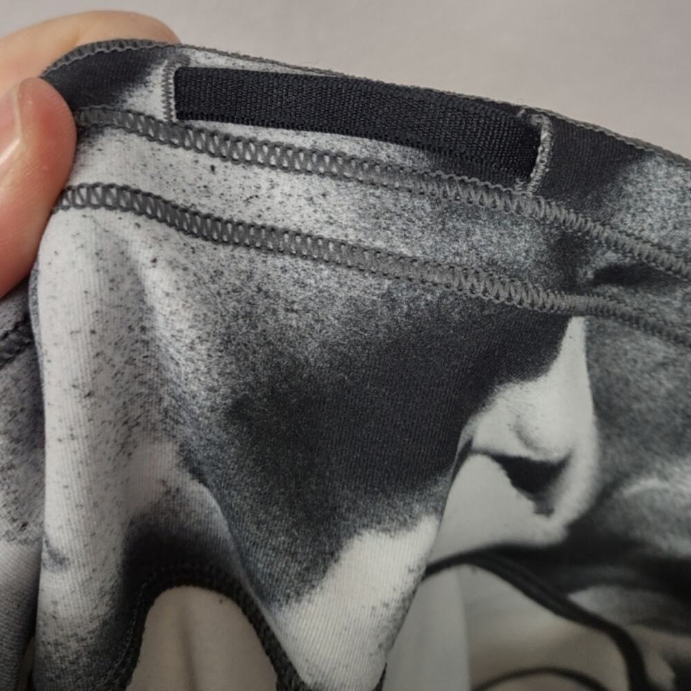 Lululemon Train Times 7/8 Pant 25" Blush Blossom Alpine White / Black Size 4 - Picture 9 of 16